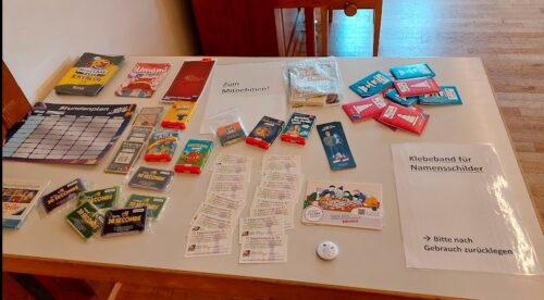Gratis-Tisch - Promos und Probierspiele zum mitnehmen! Gratis-Tisch - Promos und Probierspiele zum mitnehmen!